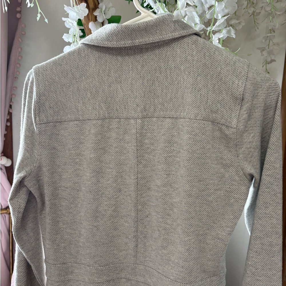 Faherty Legend Light Heather Gray Button-Front Ma… - image 7